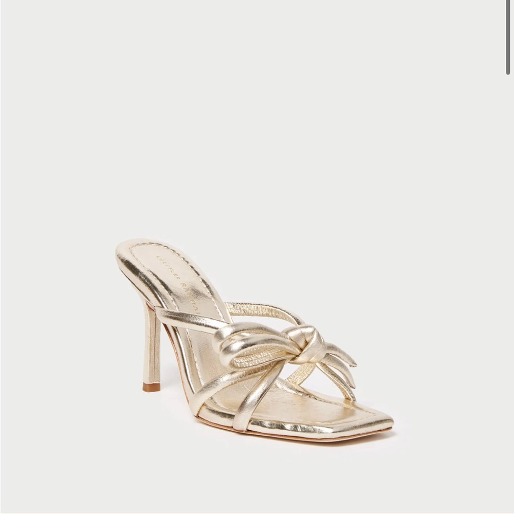 Loeffler Randall Margi Champagne Bow Heel
Size 9